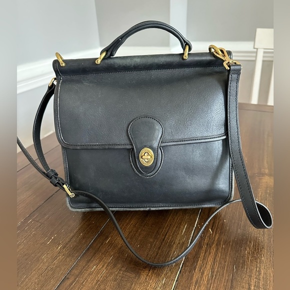 Coach Handbags - Vintage Coach Willis satchel